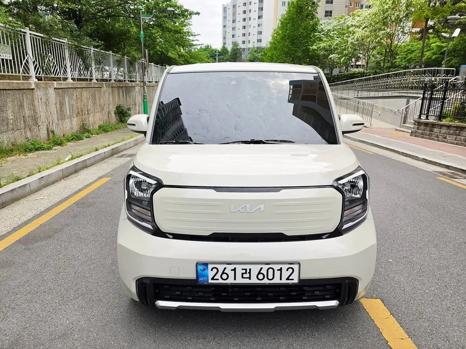 Kia RAY Gasoline Signature 1