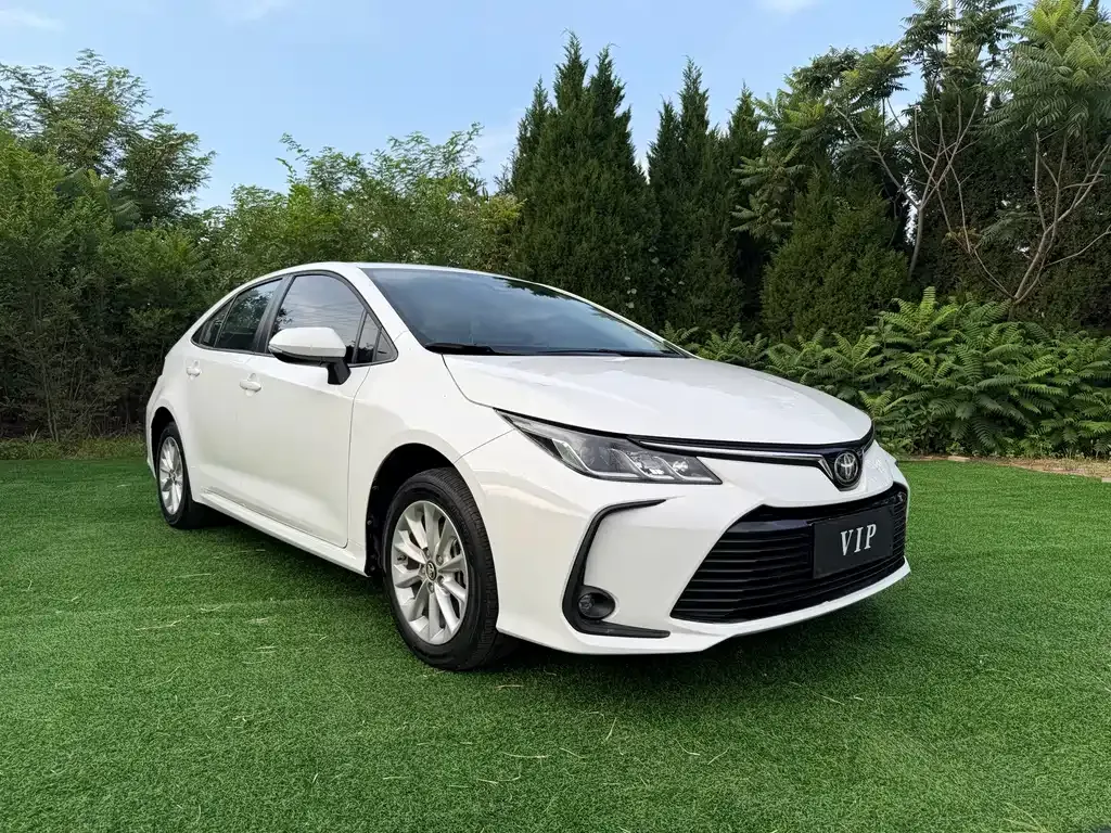Toyota Corolla — фото 6