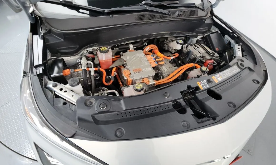 Chevrolet (GM Daewoo) Bolt EUV 2023 из KR, фото 3