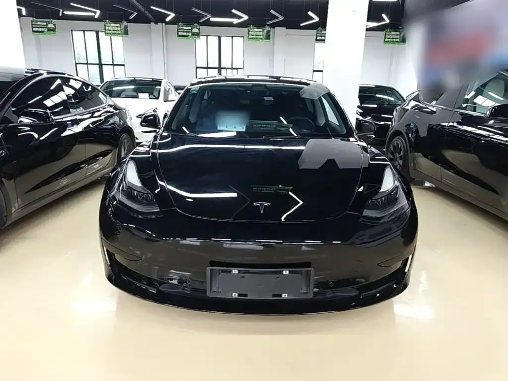 Tesla Model 3 — фото 5