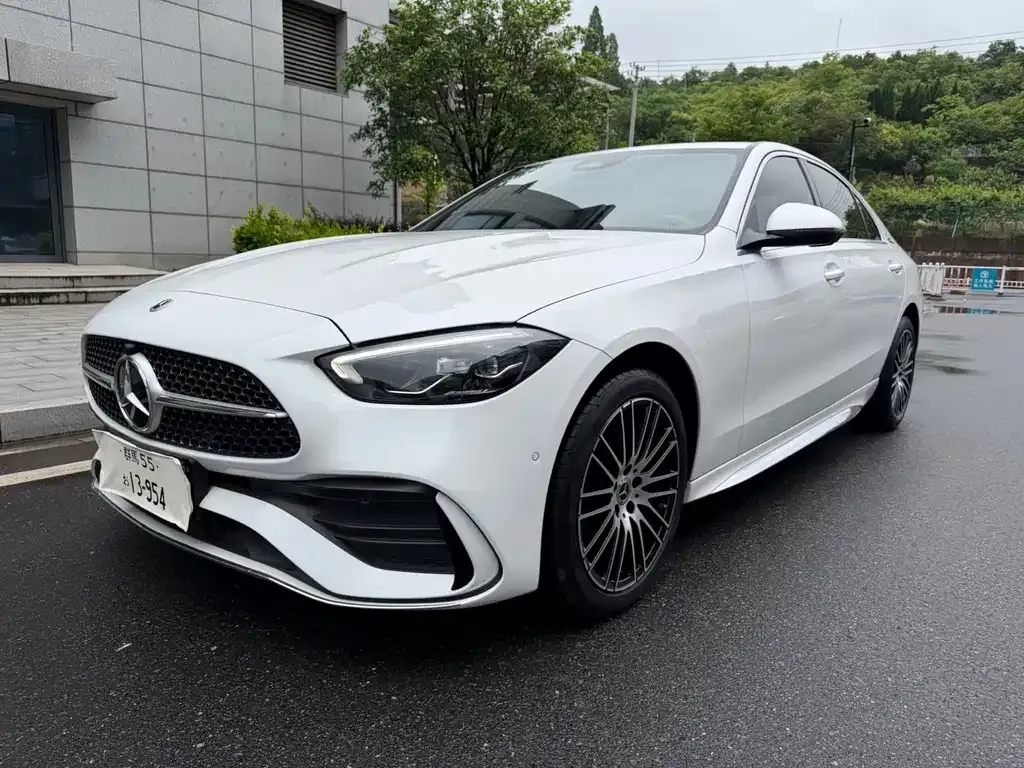 Mercedes-Benz C-Class — фото 1
