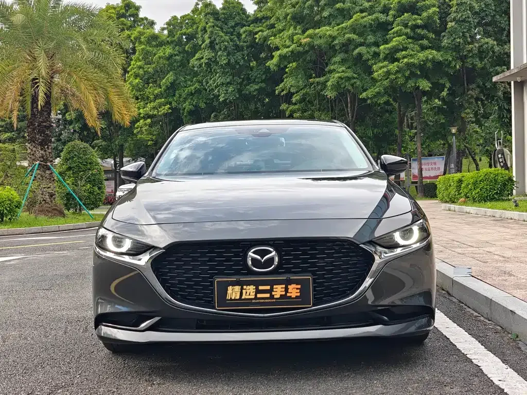 Mazda 3 Axela — фото 10