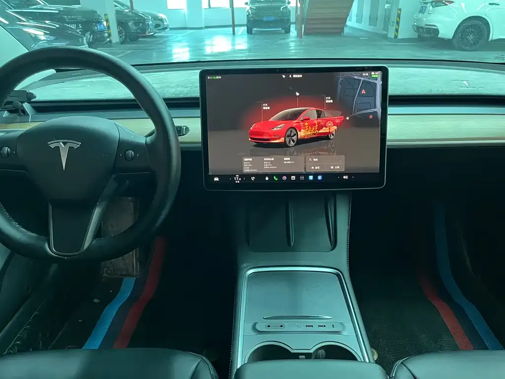 Tesla Model 3 — фото 3