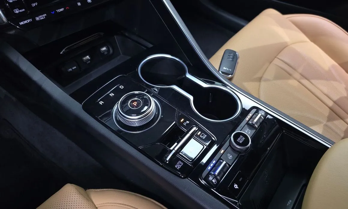 Kia K5 — фото 6