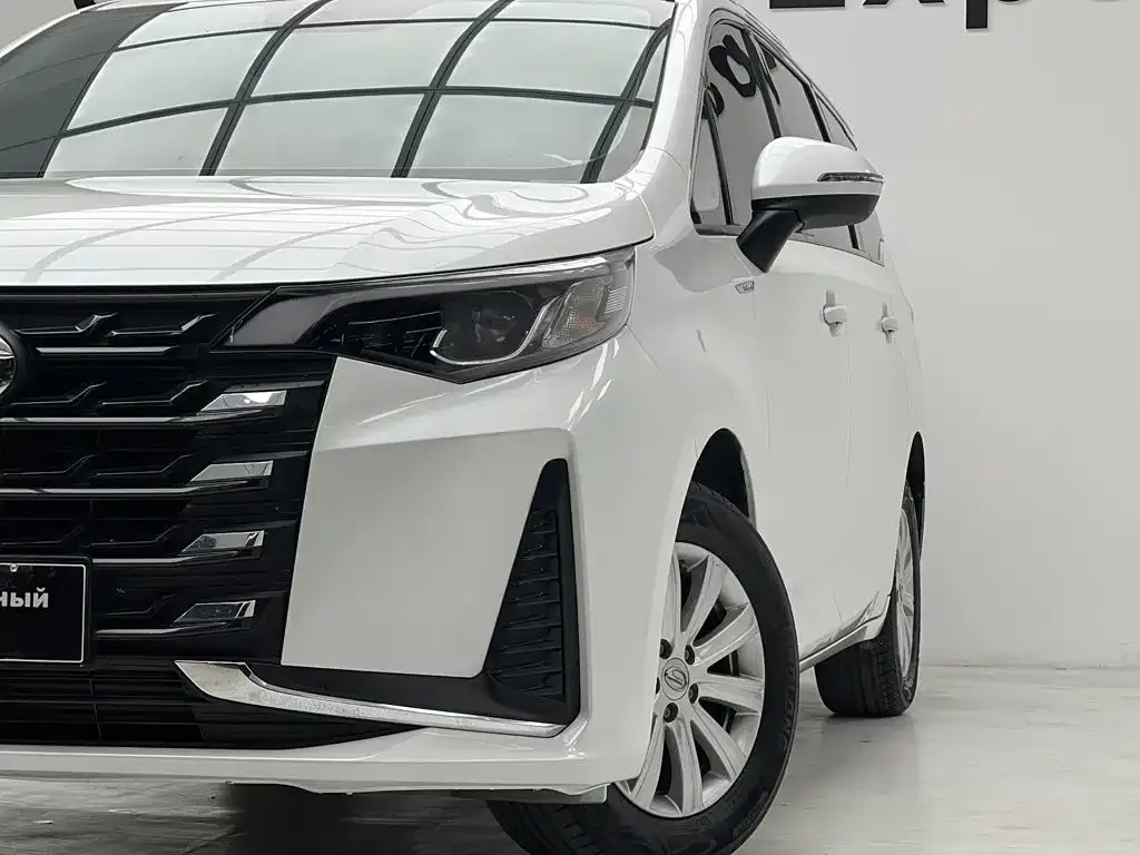 GAC Motor Trumpchi M6 — фото 10