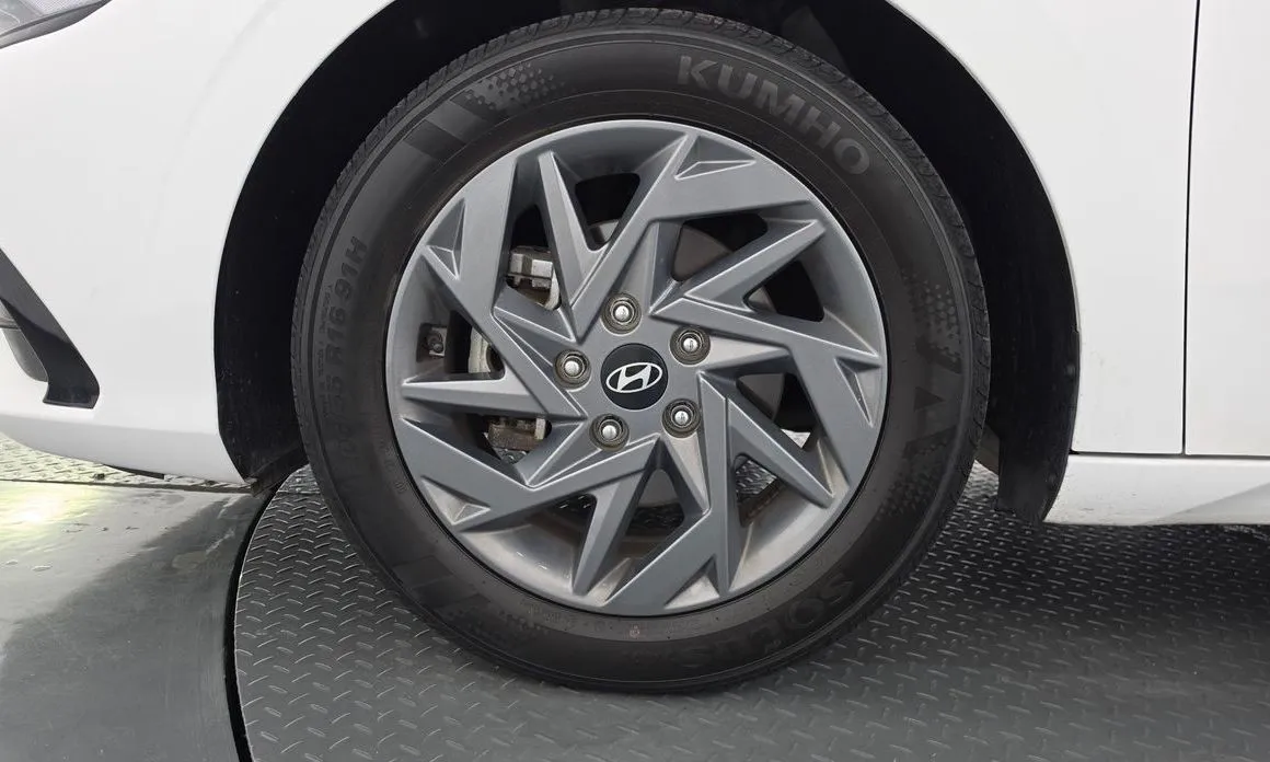 Hyundai AVANTE — фото 6