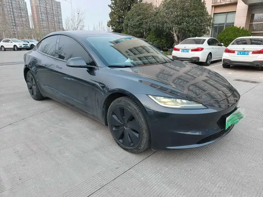 Tesla Model 3 — фото 6