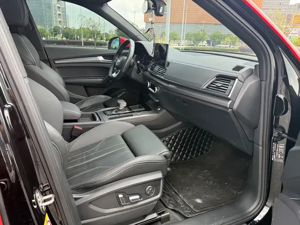 Audi Q5L 2024 из CN, фото 3