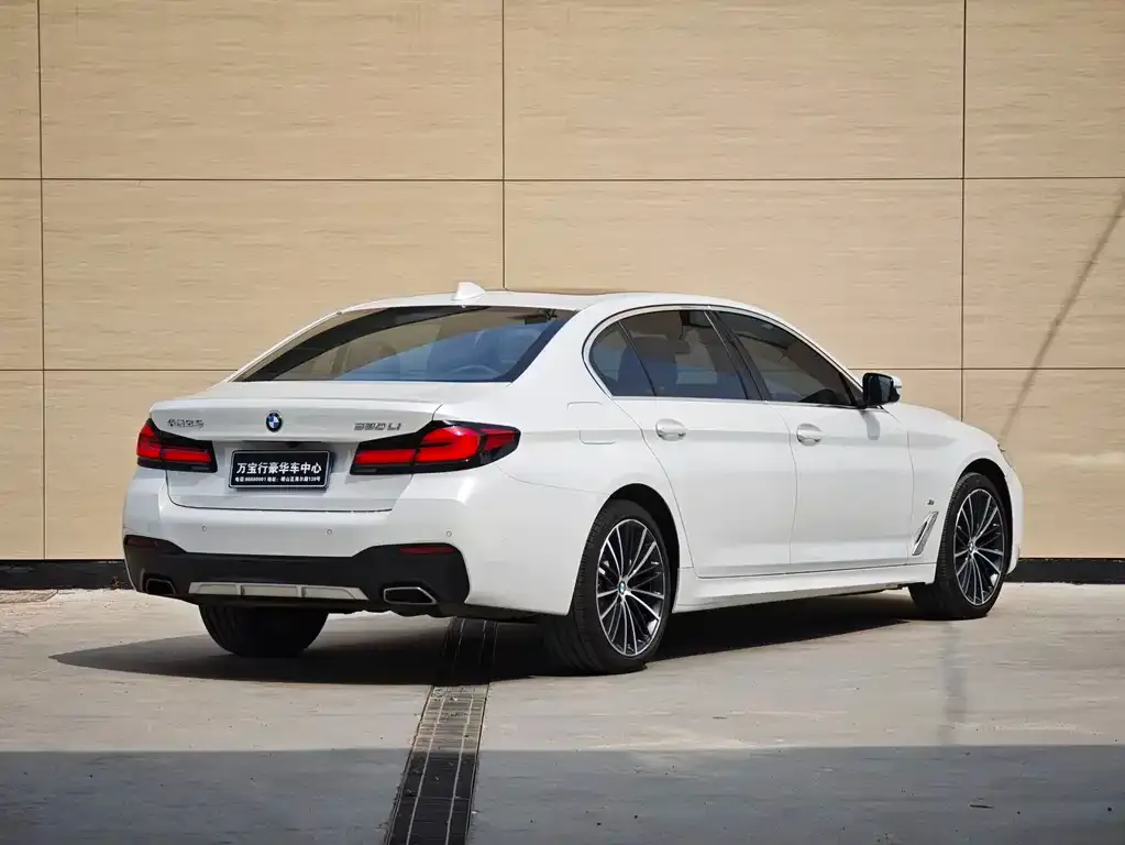 BMW 5 Series — фото 3