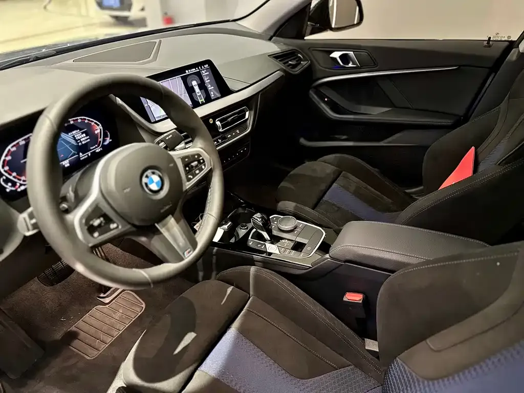 BMW 2 Series (Import) 2024 из CN, фото 8
