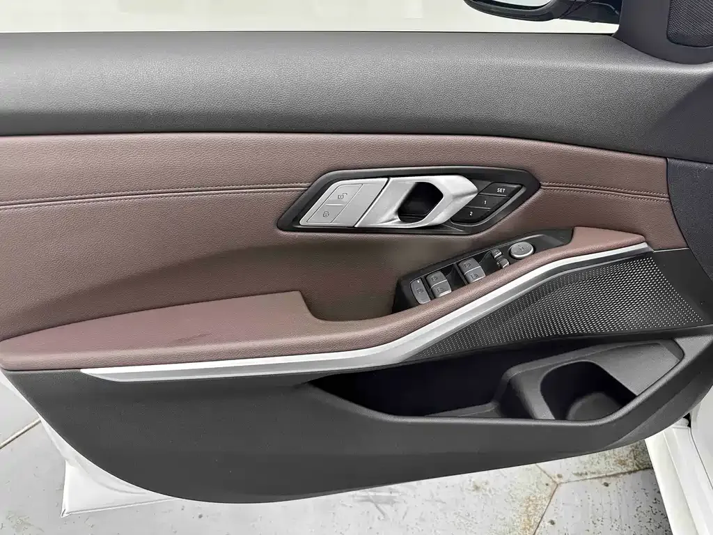 BMW 3 Series — фото 10