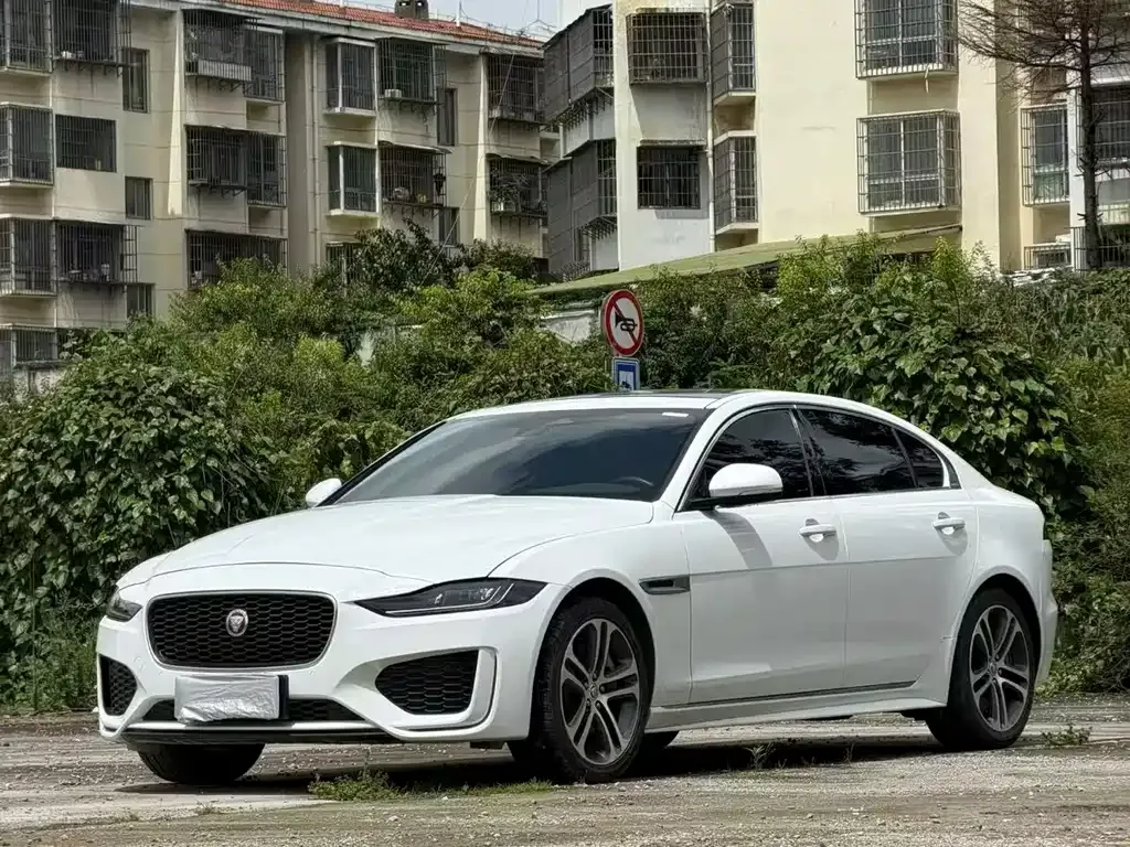 Jaguar XEL