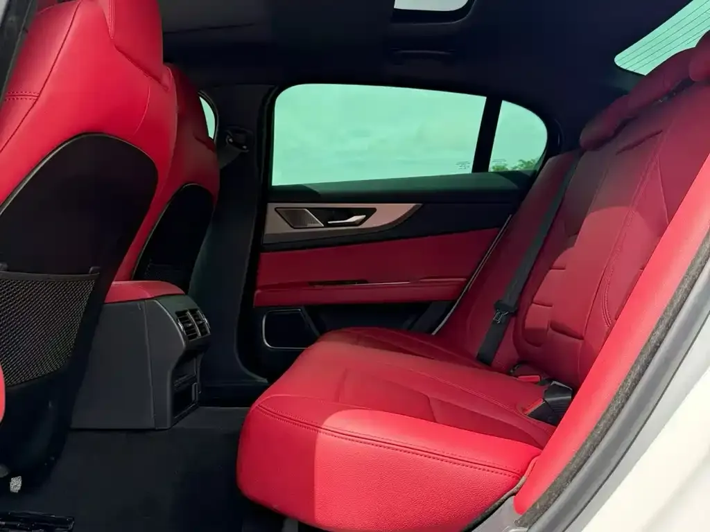 Jaguar XEL 2024 из CN, фото 3