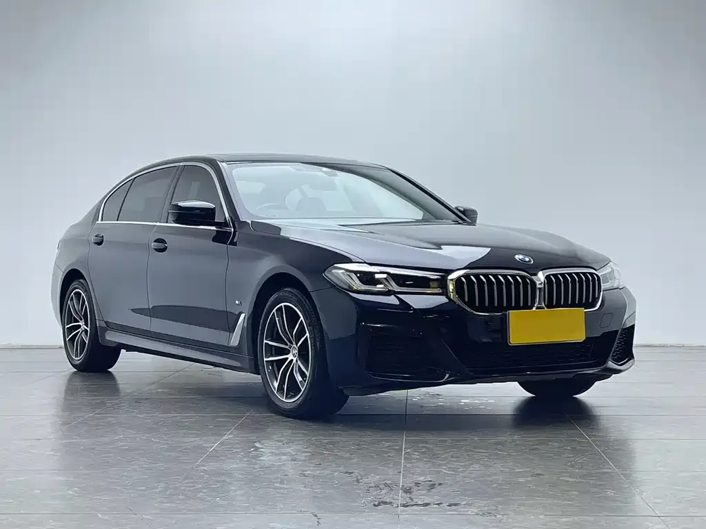 BMW 5 Series — фото 4