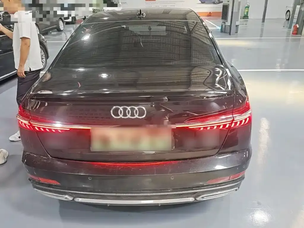 Audi A6L New Energy — фото 7