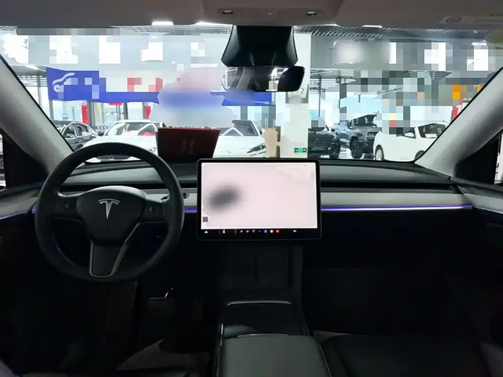 Tesla Model Y — фото 2