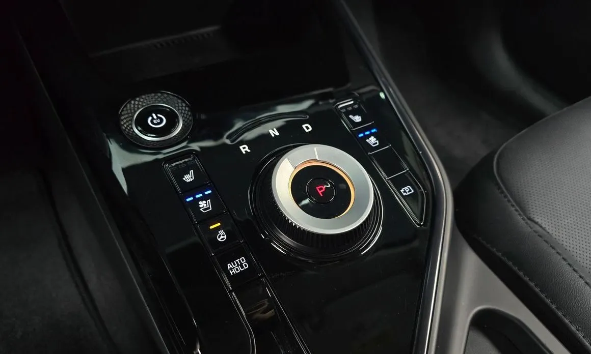 Kia Niro — фото 8