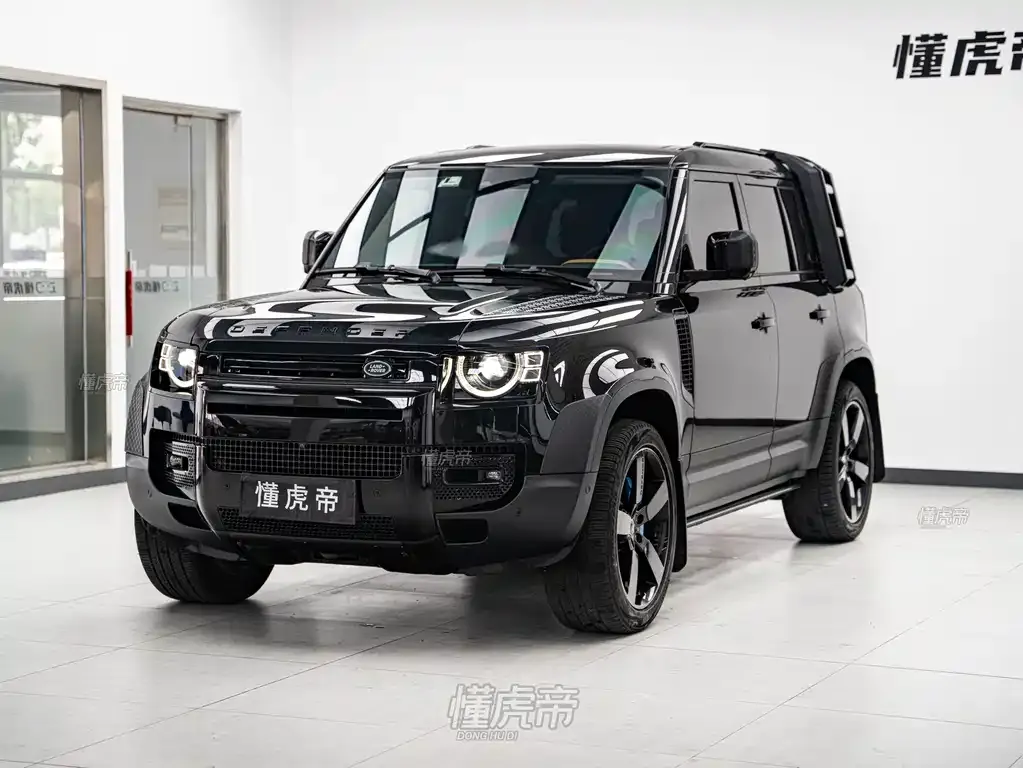 Land Rover Defender — фото 1