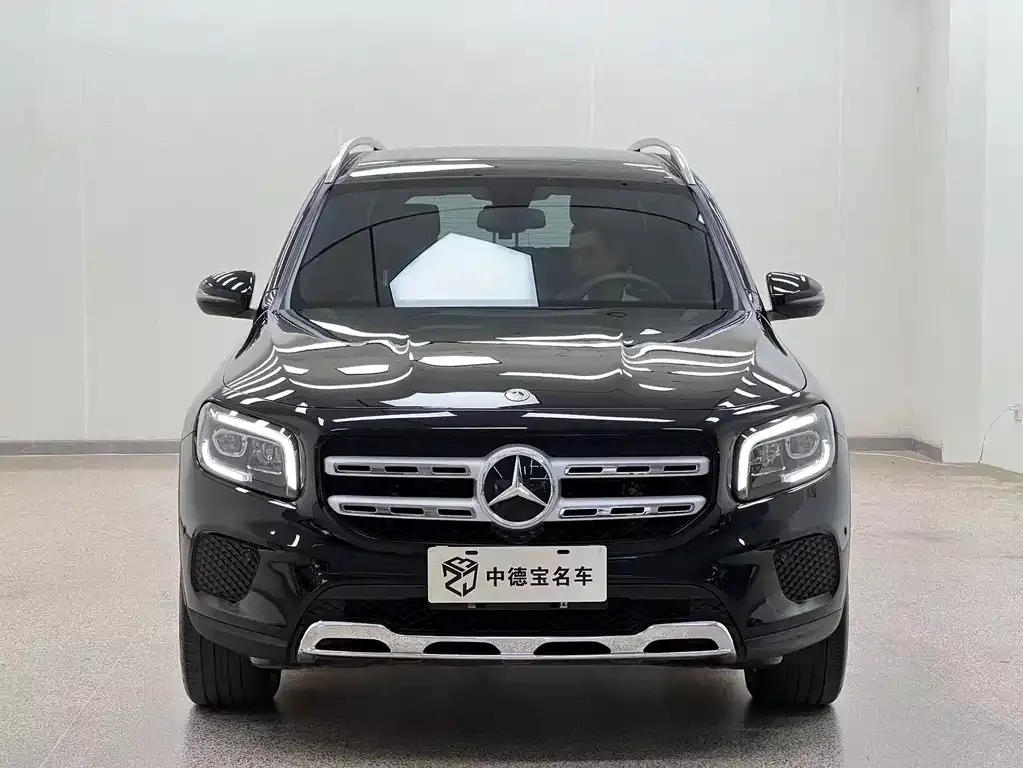 Mercedes-Benz GLB — фото 10