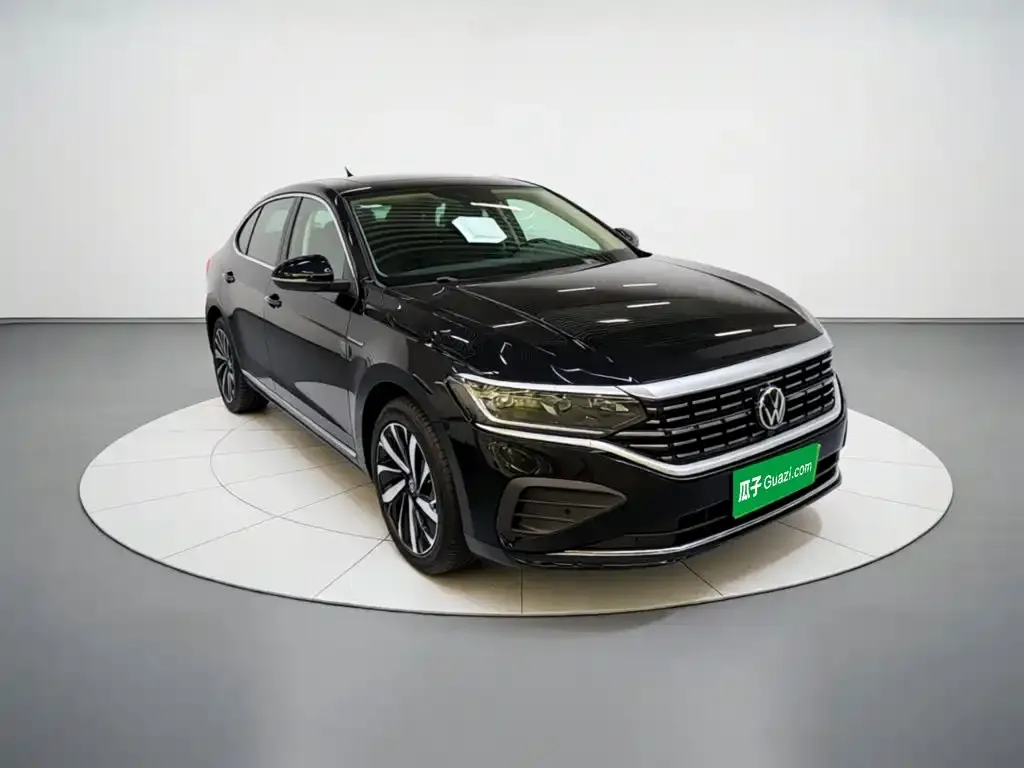 Volkswagen Passat — фото 4