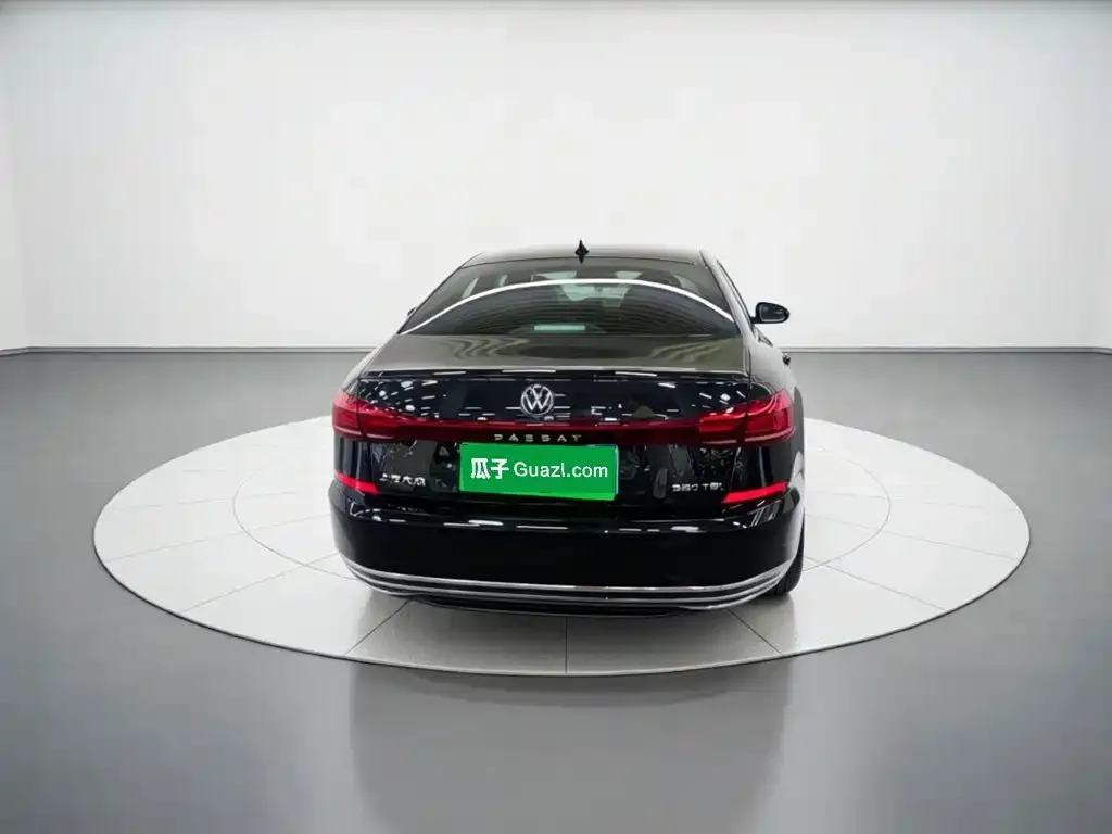 Volkswagen Passat — фото 2