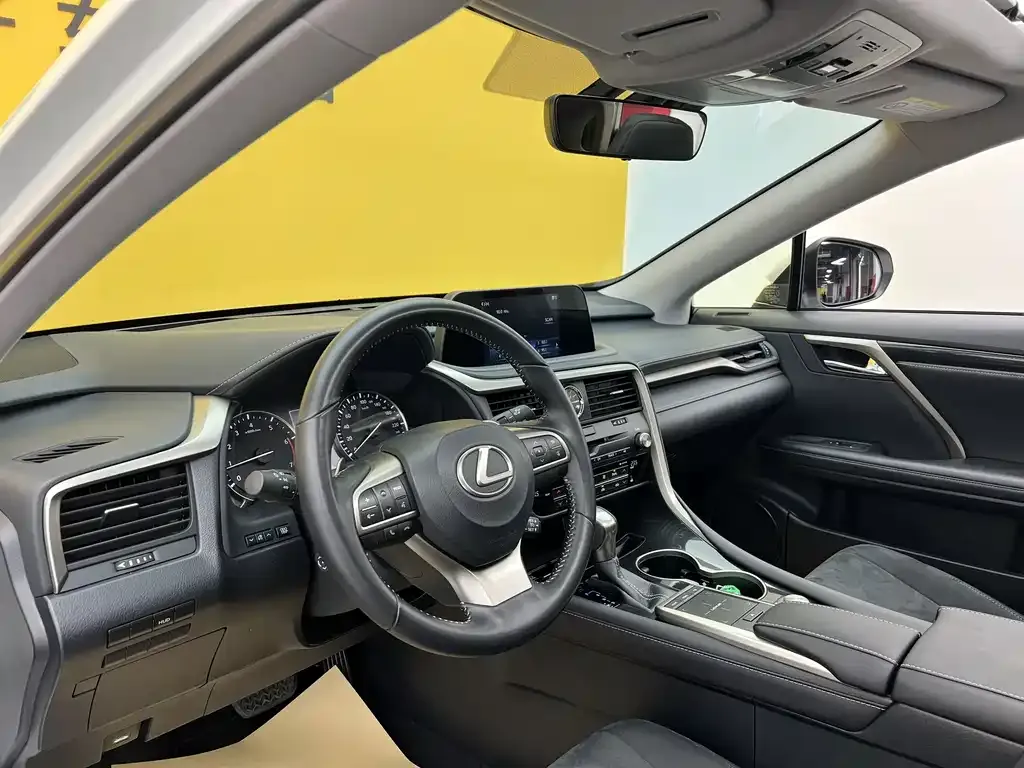 Lexus RX — фото 9