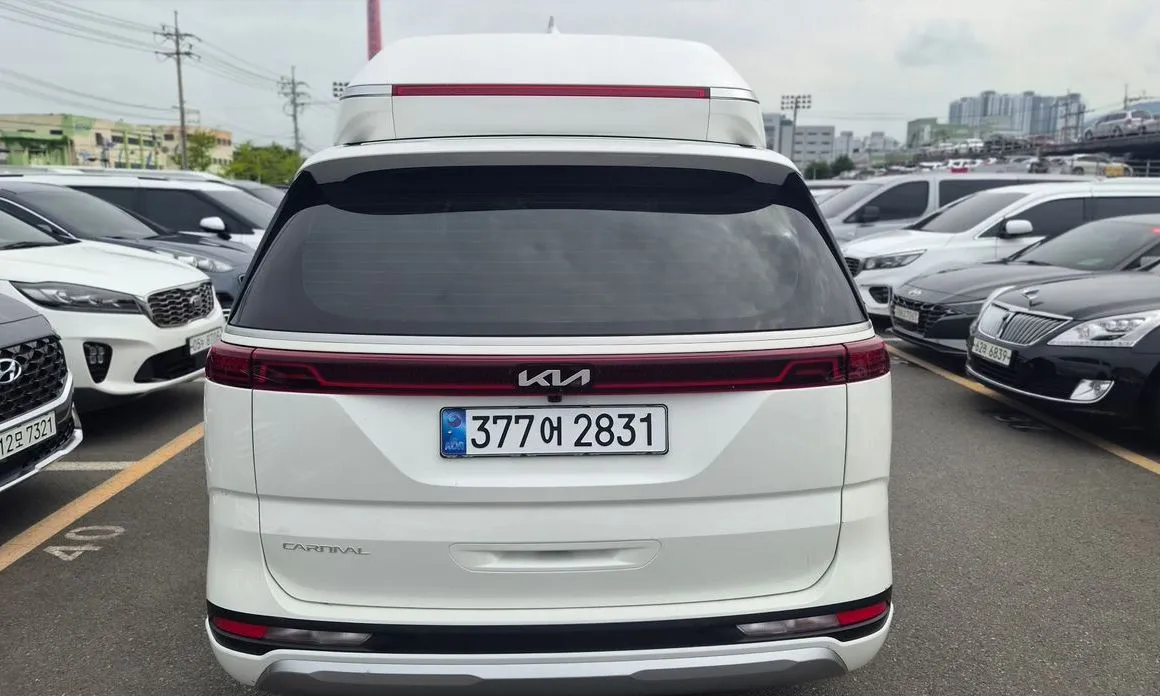 Kia Carnival — фото 10