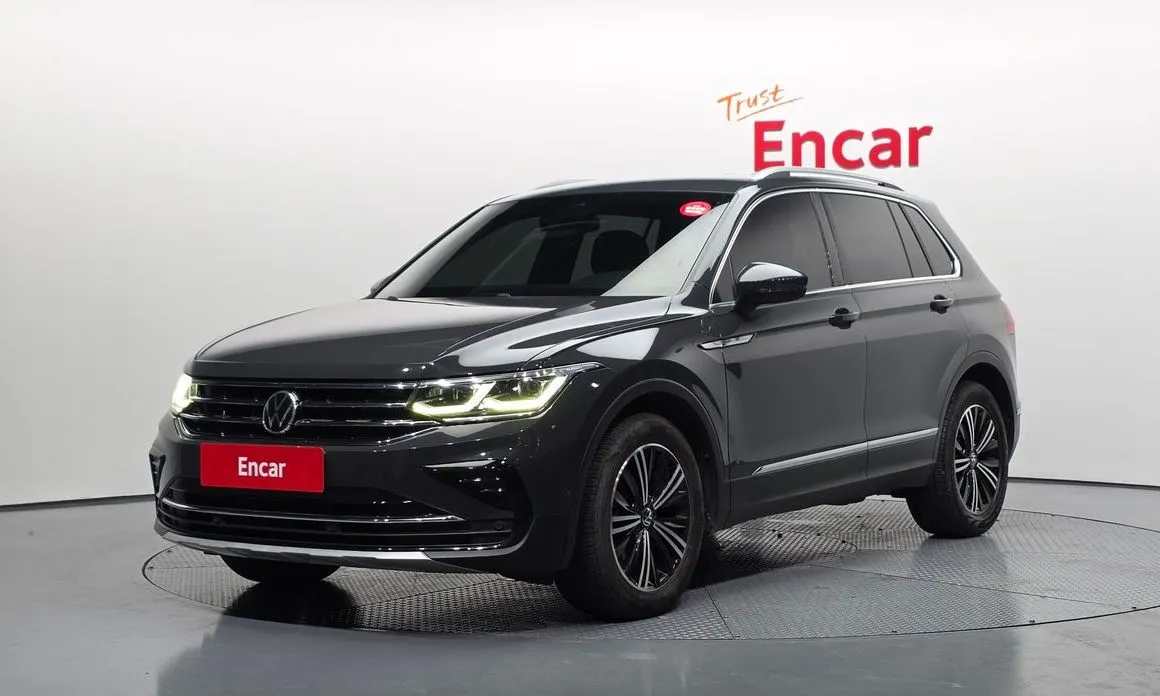 Volkswagen Tiguan — фото 1