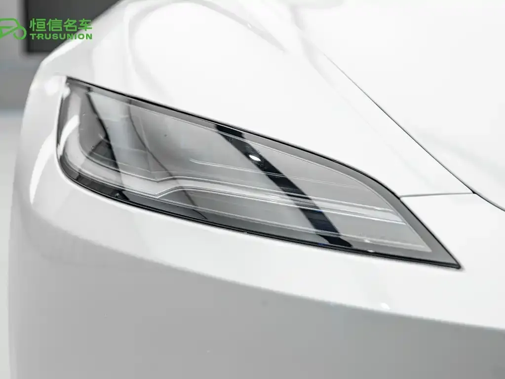 Tesla Model 3 — фото 8