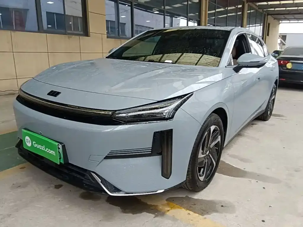Geely Galaxy L6