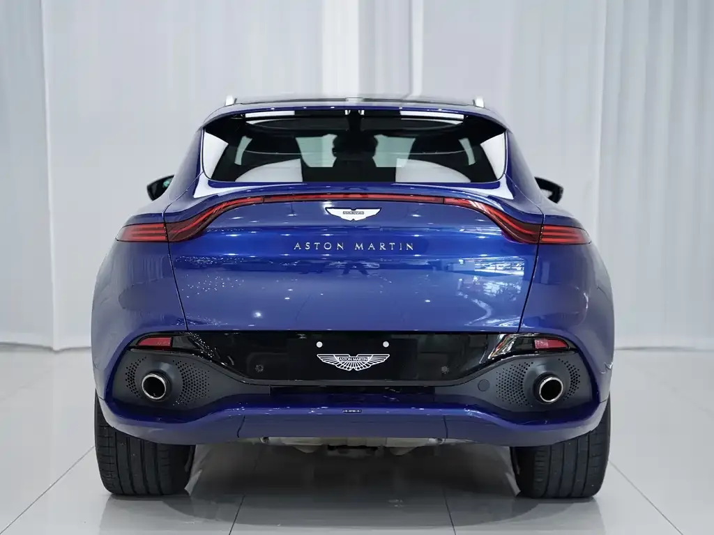 Aston Martin DBX — фото 2