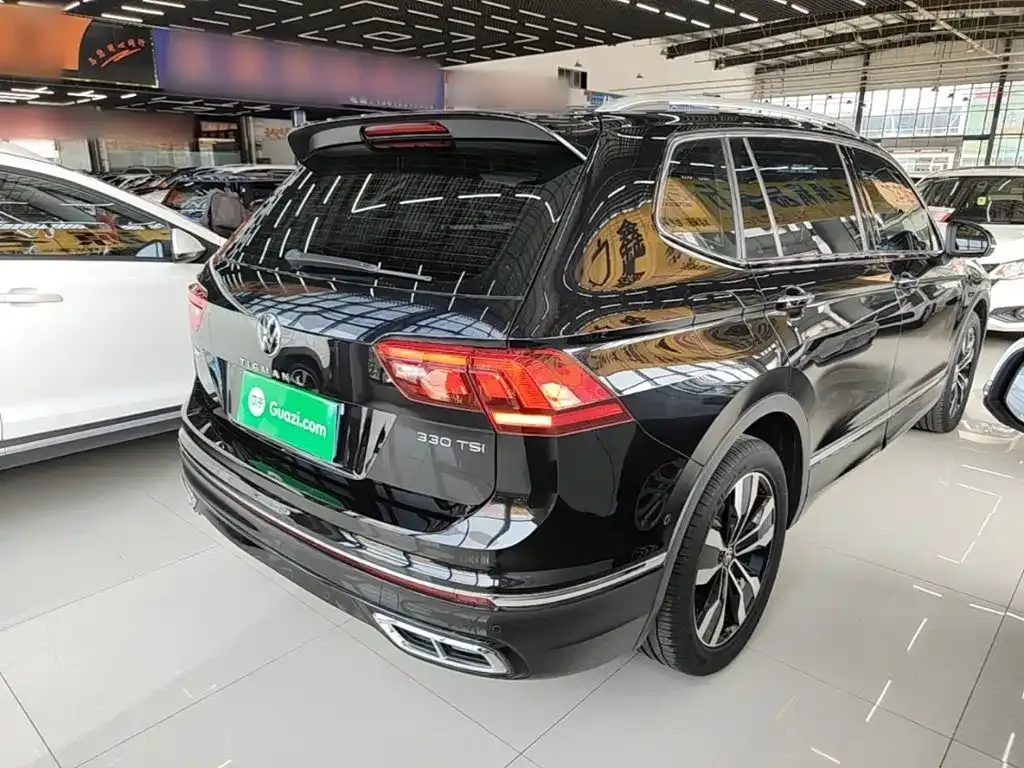 Volkswagen Tiguan L — фото 4