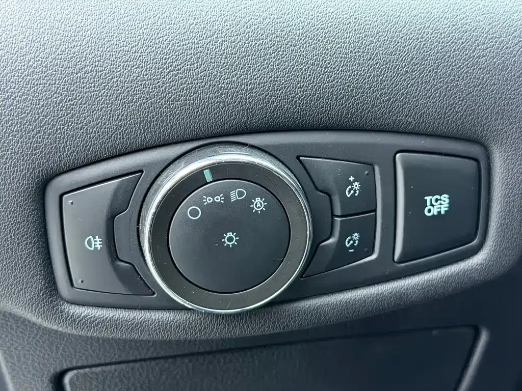 Ford Edge — фото 10