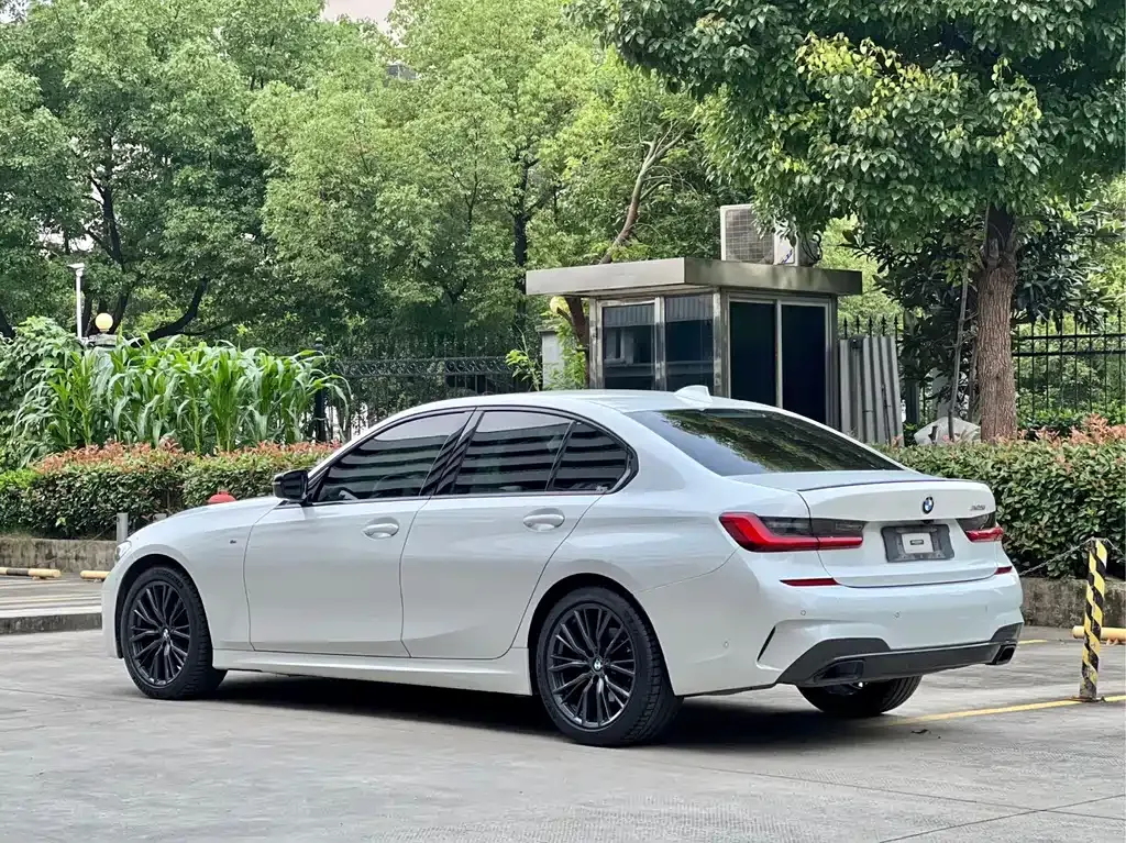 BMW 3 Series — фото 10
