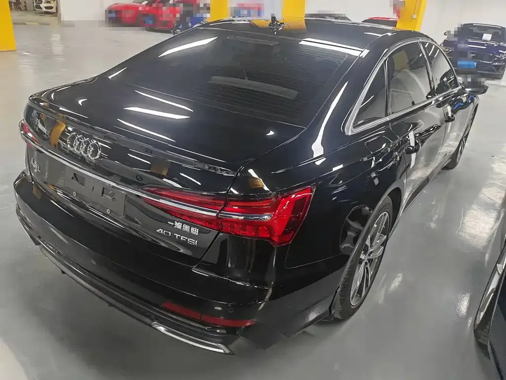 Audi A6L — фото 10