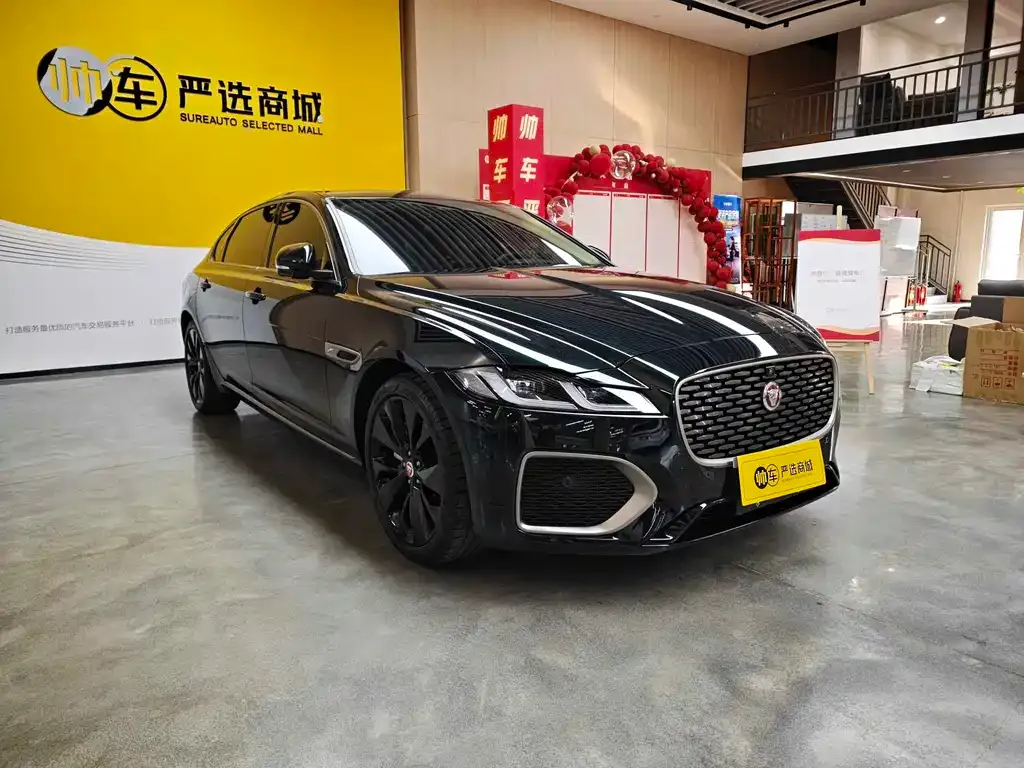 Jaguar XFL — фото 10