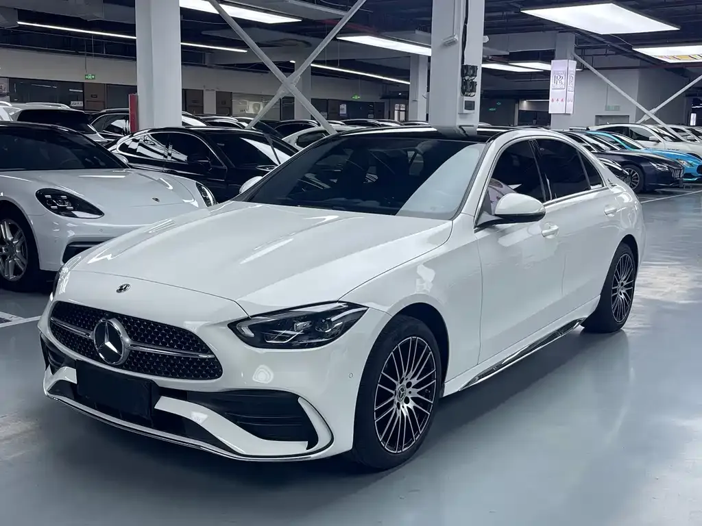 Mercedes-Benz C-Class — фото 1