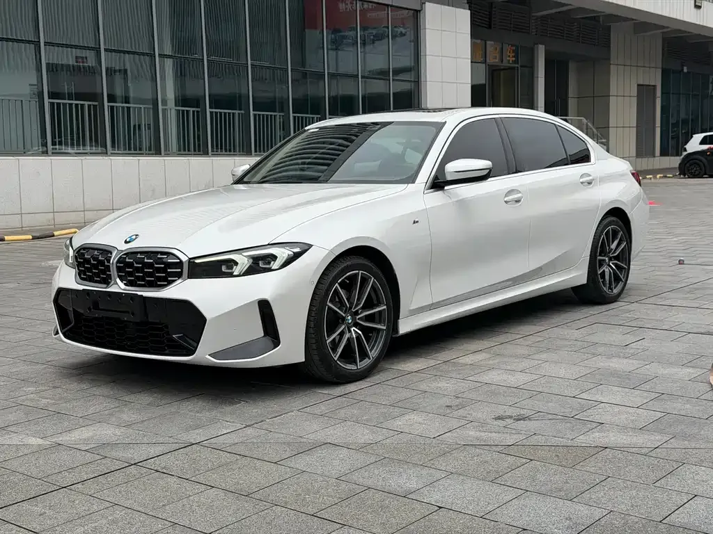 BMW 3 Series — фото 1