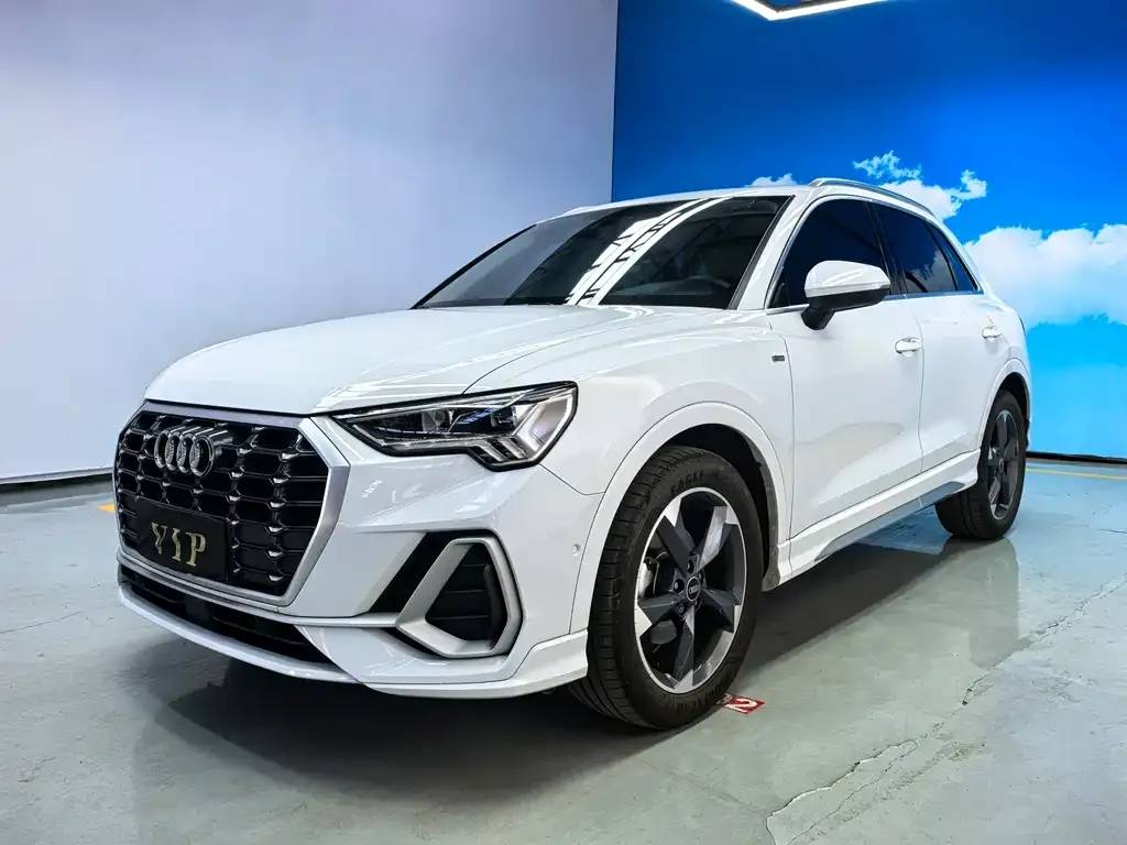 Audi Q3 — фото 6