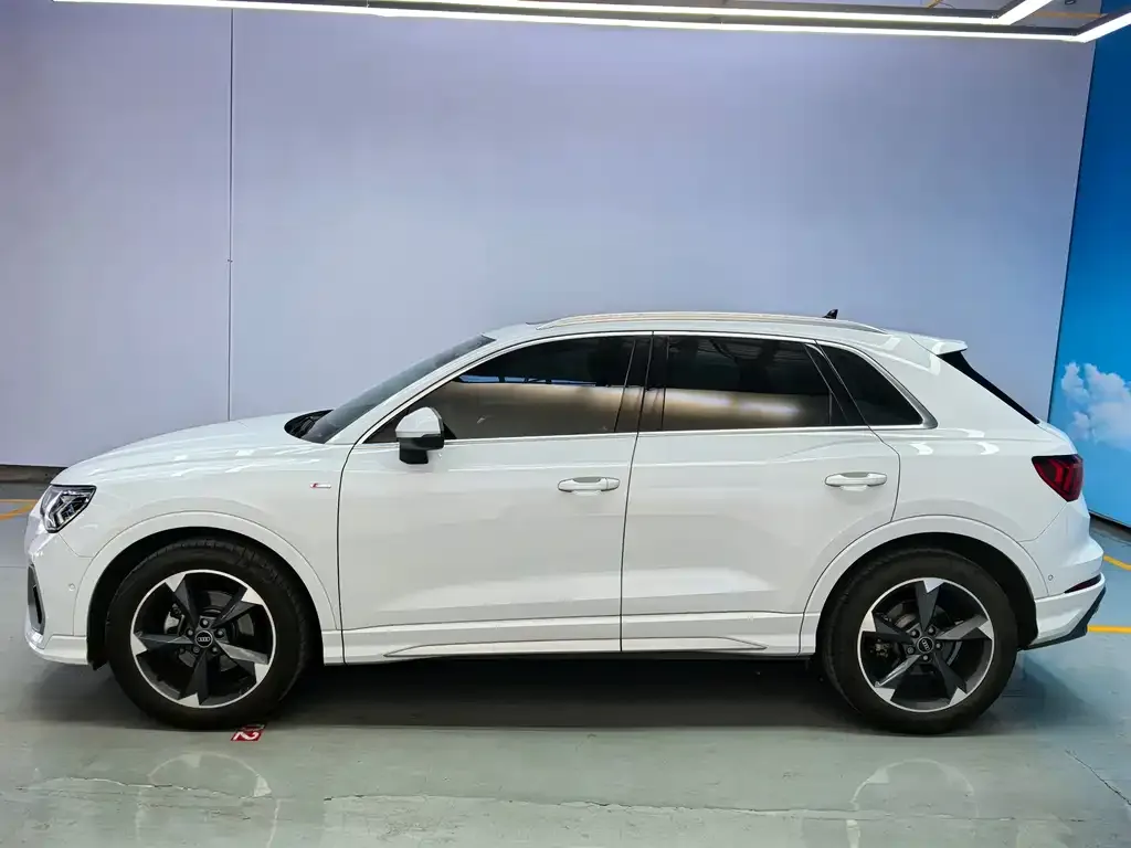 Audi Q3 — фото 3