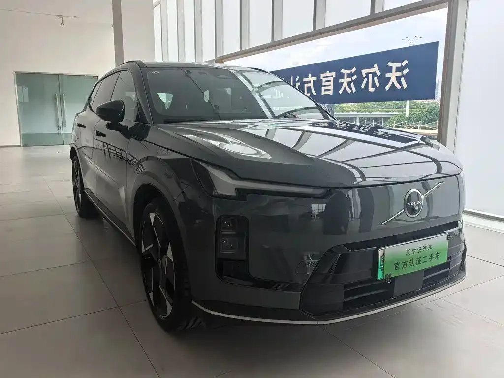 Volvo XC70 Plug-in Hybrid 2025 из CN, фото 9