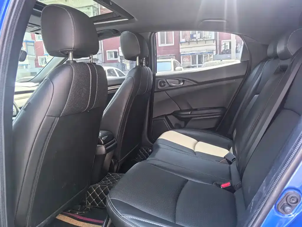 Honda Civic — фото 3