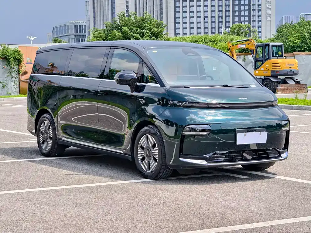 Geely Yizhen L380 2025 из CN, фото 2