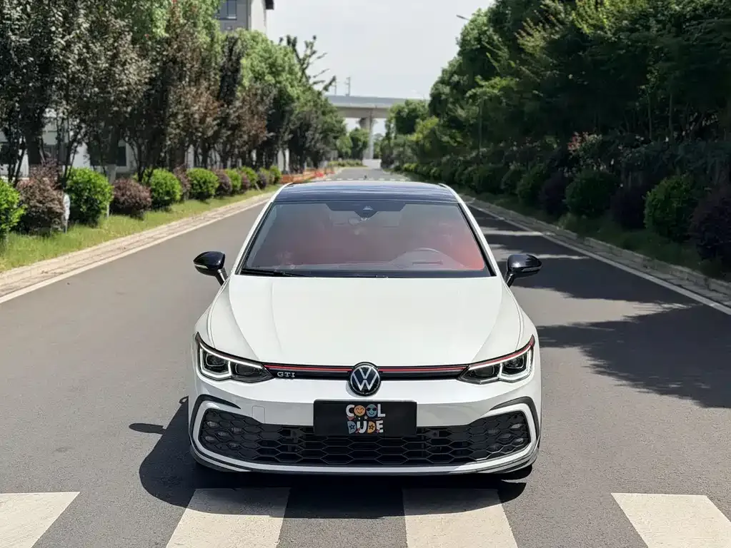 Volkswagen Golf GTI — фото 3
