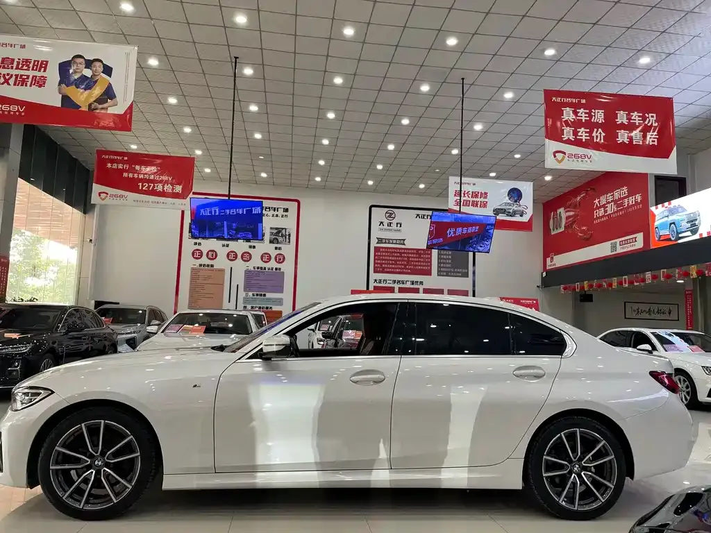 BMW 3 Series 2021 из CN, фото 3