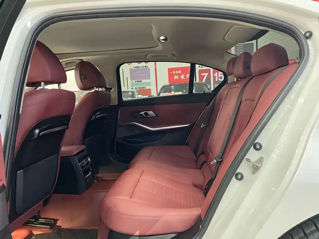 BMW 3 Series 2021 из CN, фото 5
