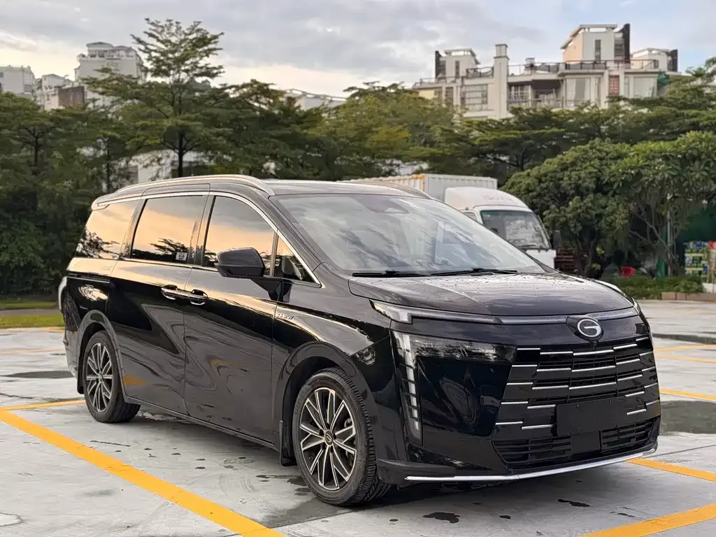 GAC Motor 传祺E8 PHEV — фото 6