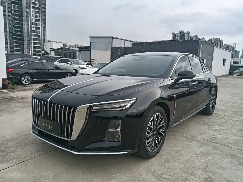 Hongqi H5 — фото 1