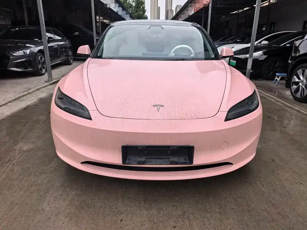 Tesla Model 3 — фото 10