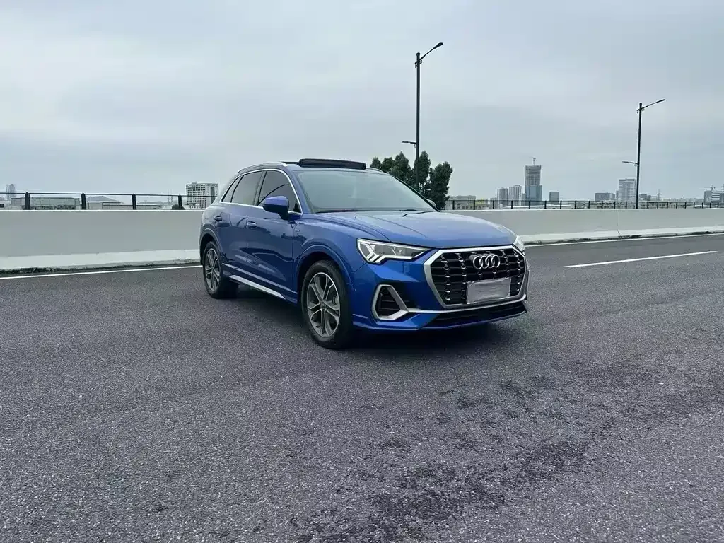 Audi Q3 — фото 6